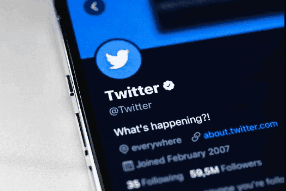 To verify or not to verify? Why brand marketers don’t see much value in Twitter’s blue checkmark